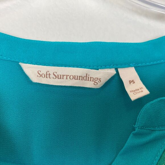 Soft Surroundings Sheer Popover Blouse Size PS Green Floral Animal Tropical - Picture 5 of 8